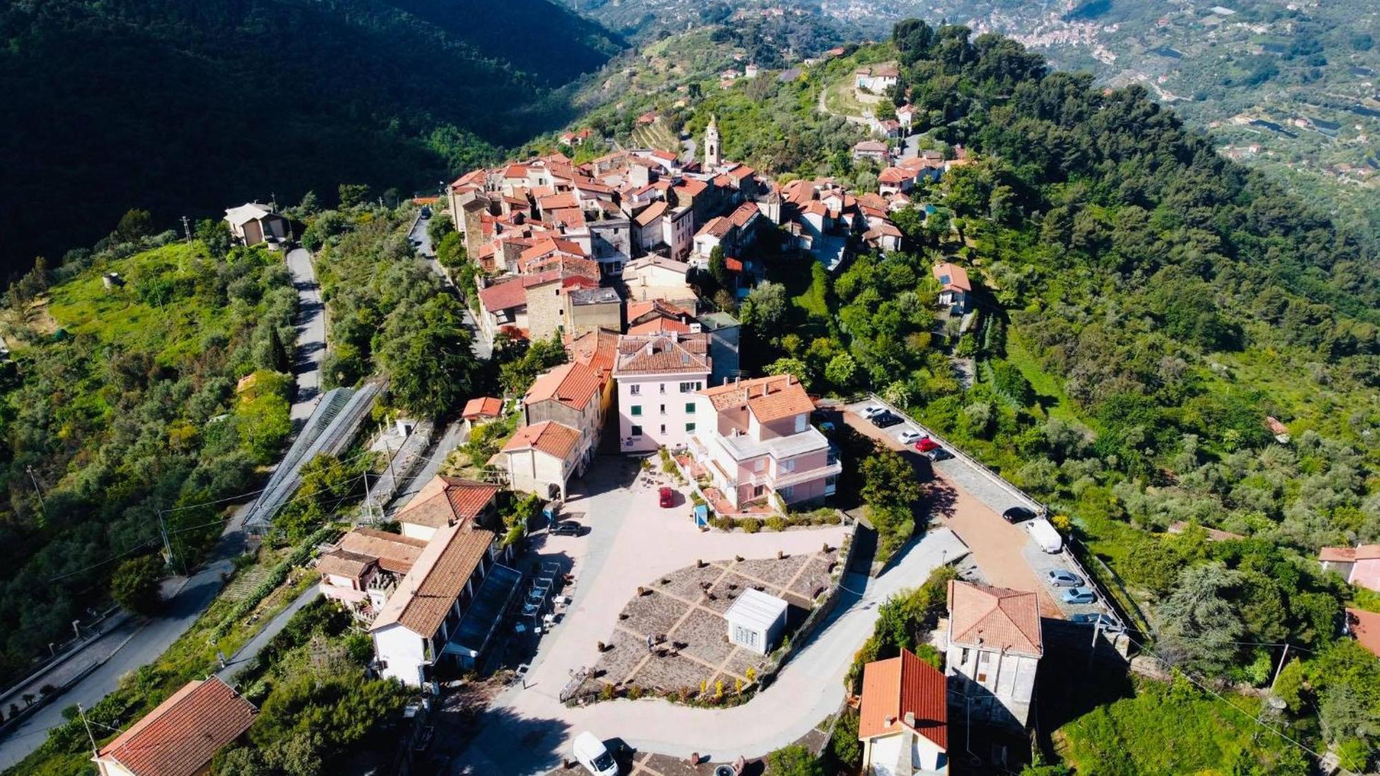 Agriturismo Monaci Templari Seborga Eksteriør bilde