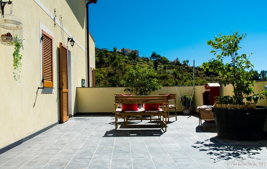 Agriturismo Monaci Templari Seborga Eksteriør bilde